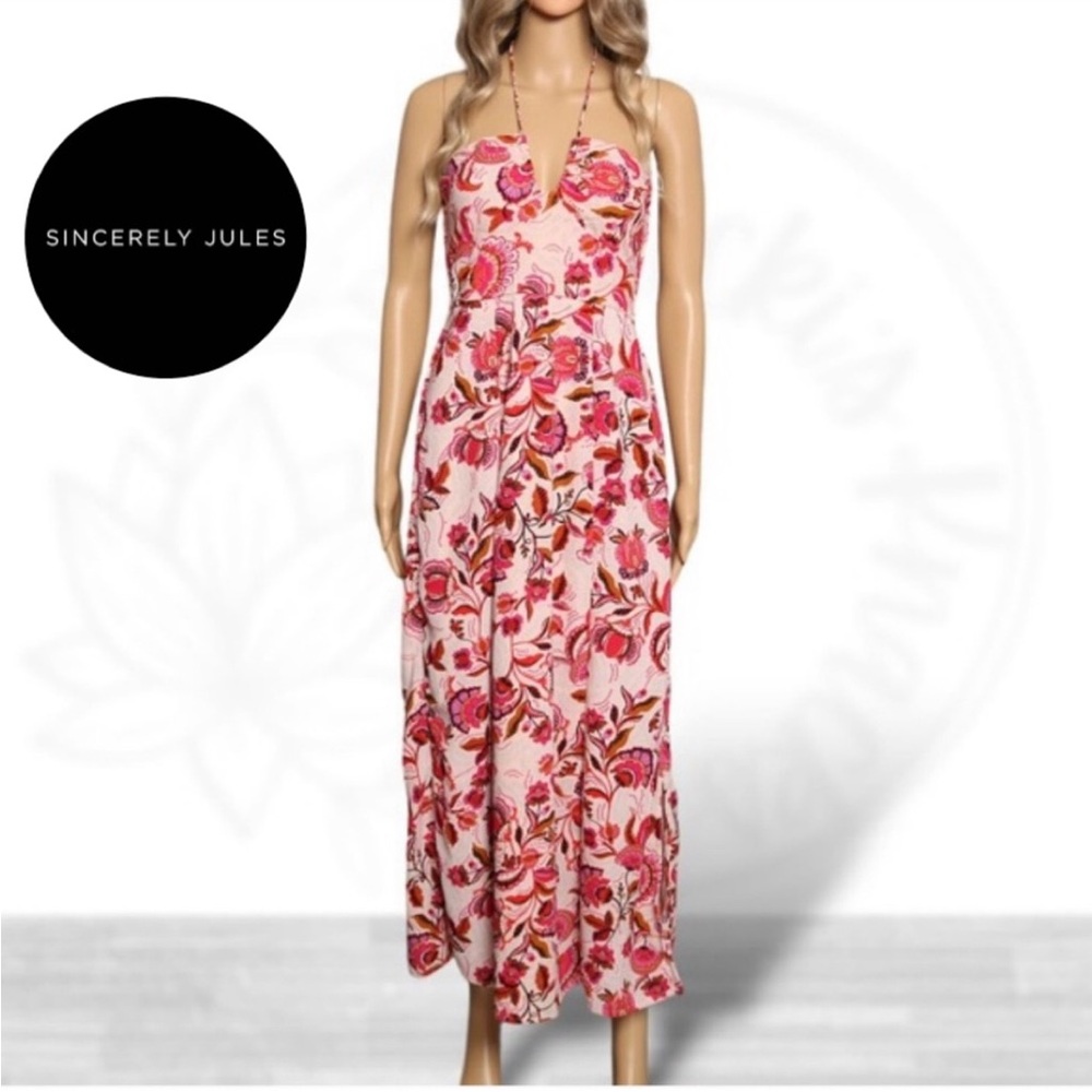 Women's- Sincerely Jules-Halter neck floral maxi dress. Size Small